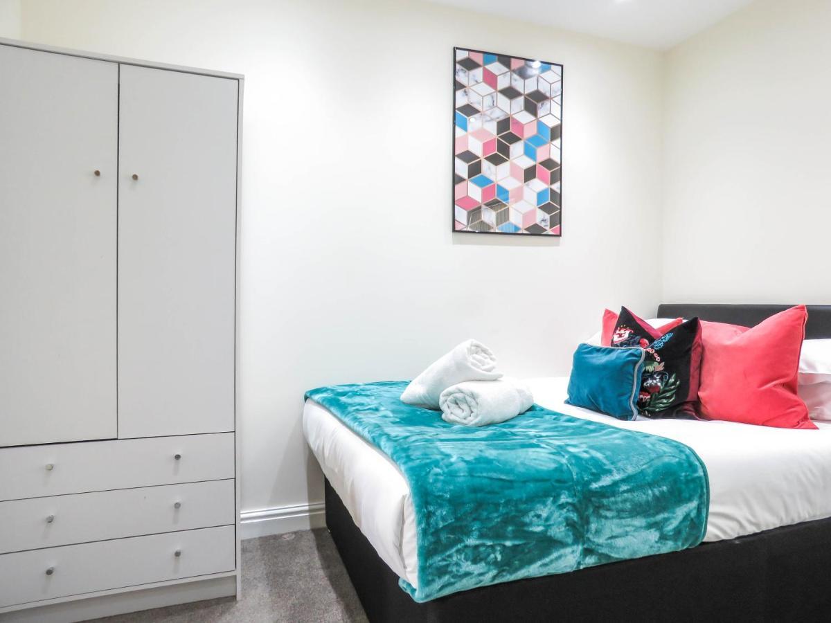 Tudors Esuites Four Bedroom House