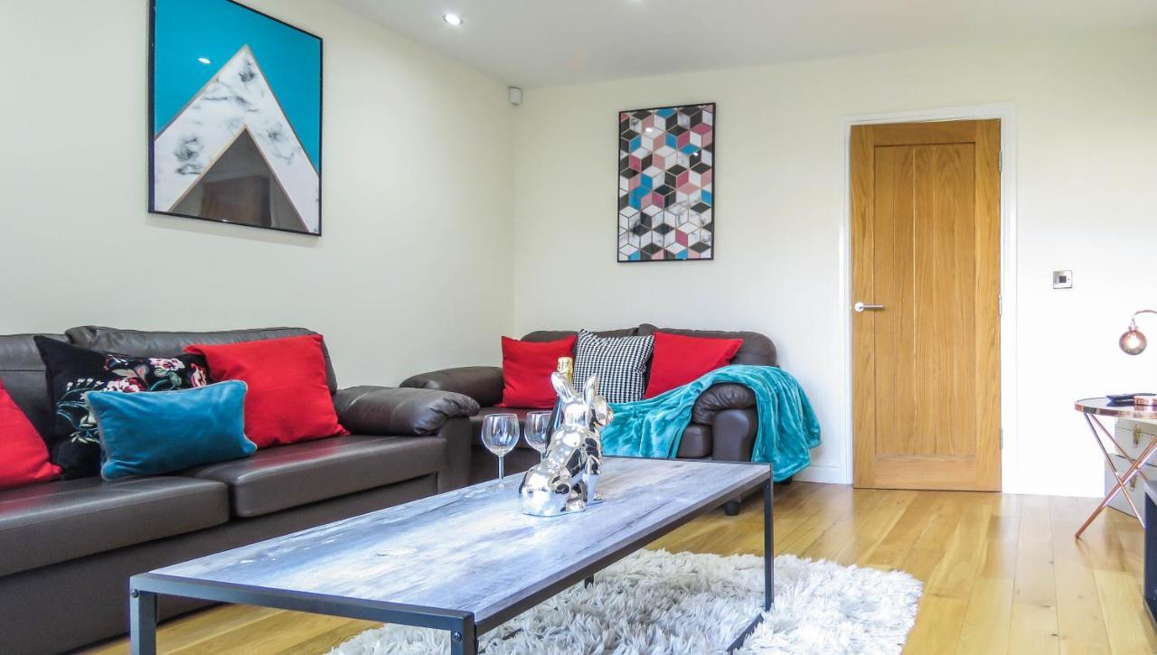 Holiday home Tudors Esuites Four Bedroom House Birmingham