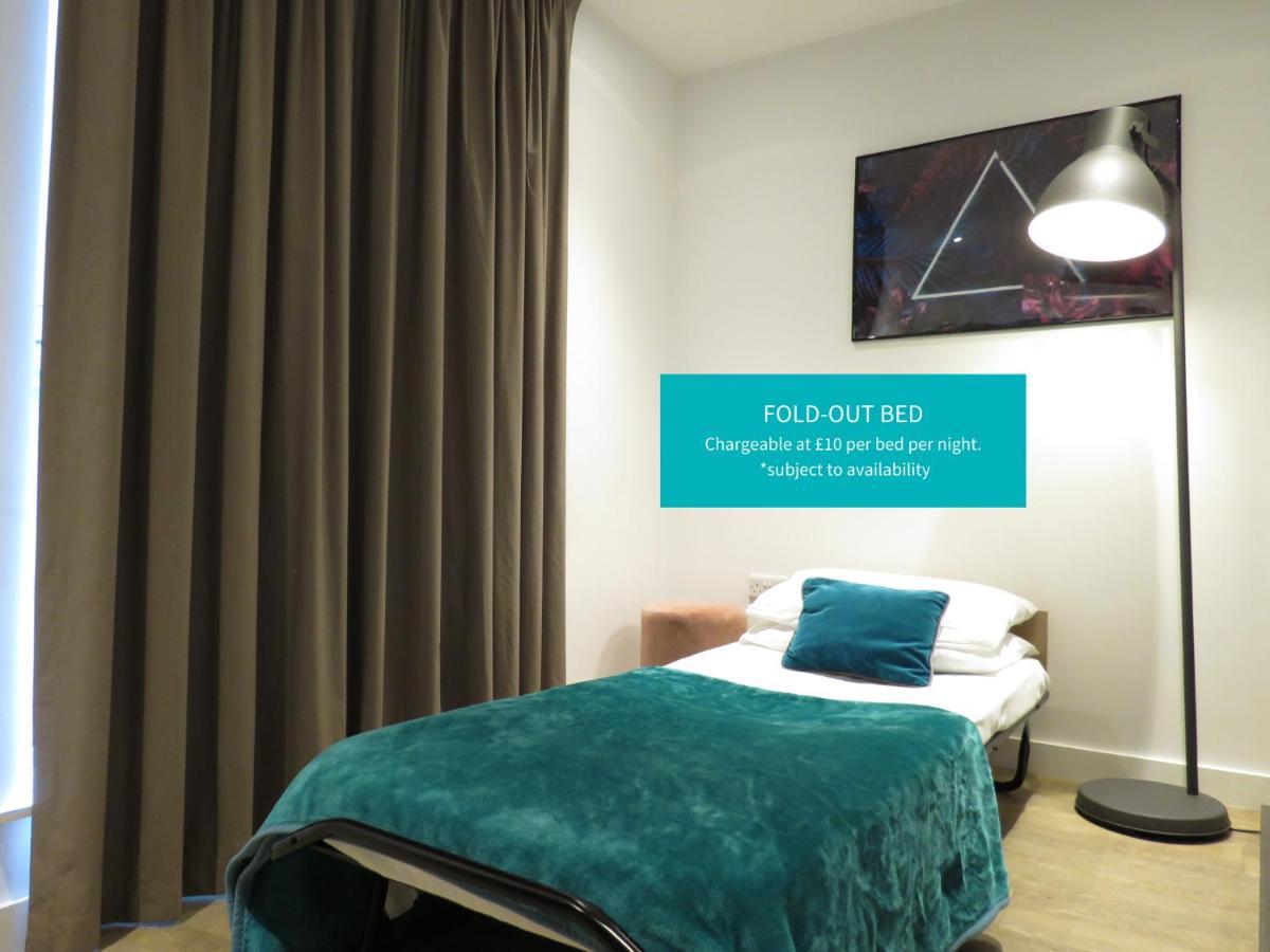 Holiday home Tudors Esuites Four Bedroom House Birmingham